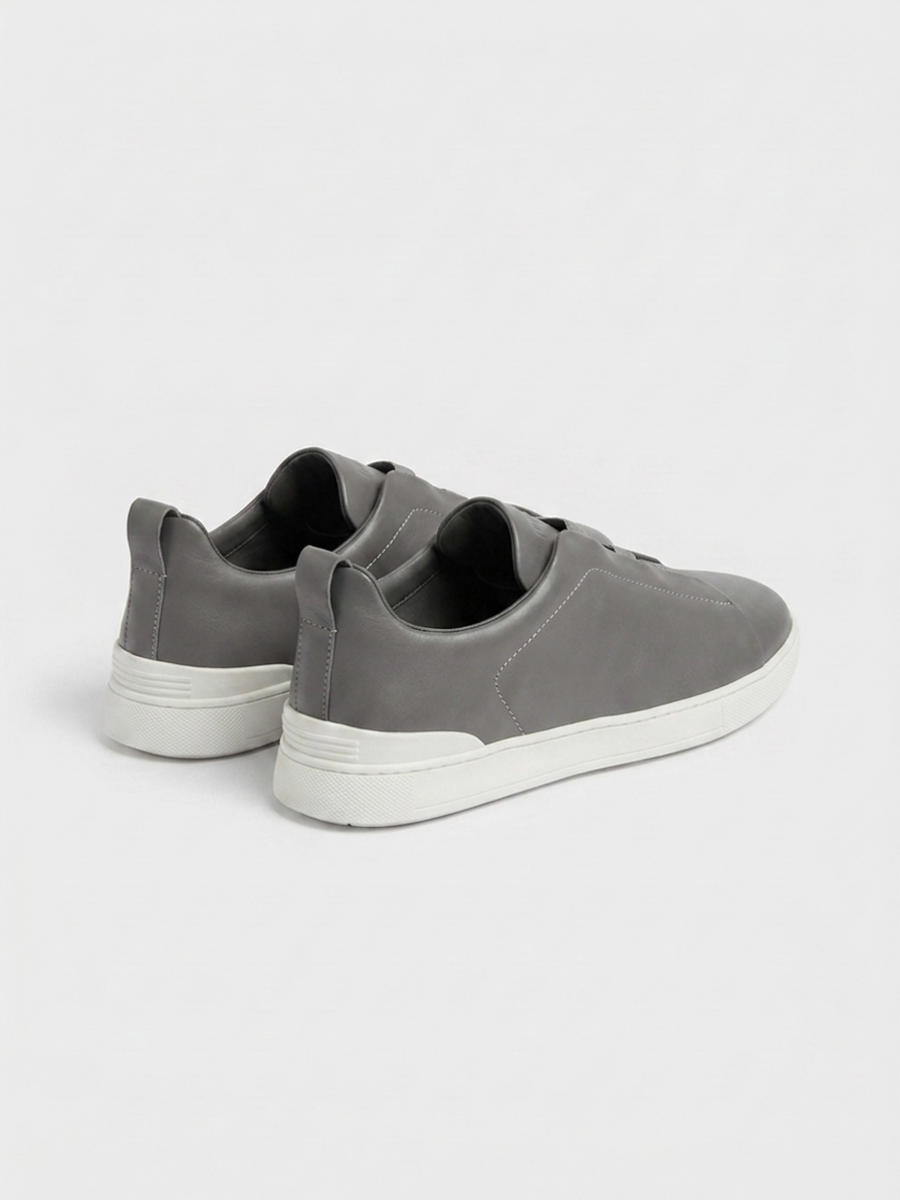 Grey Praiano