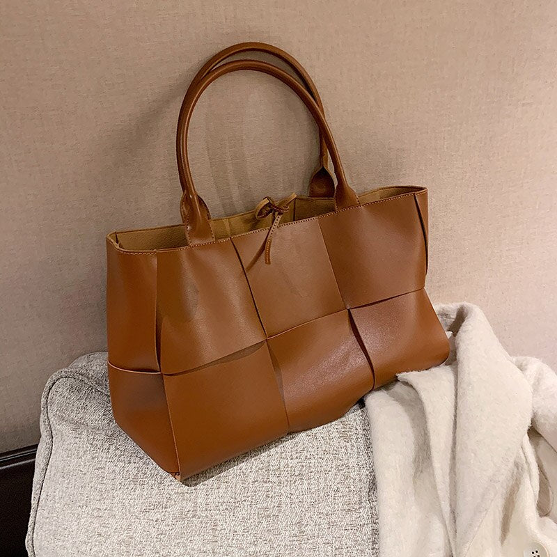Bolso Naomi Asa Mediana
