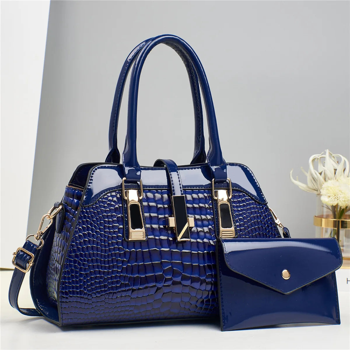 Bag and Wallet Kit in Leather - Vian