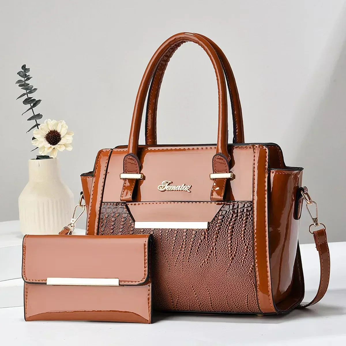 Bag and Wallet Kit in Leather - Cror
